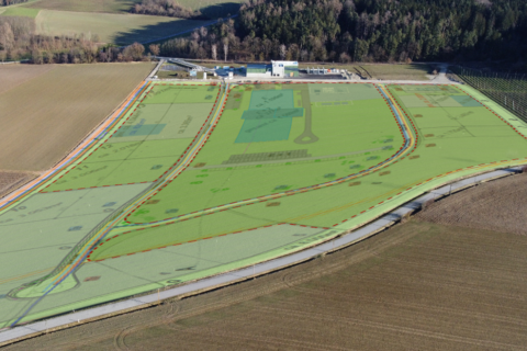 Gelände des zukünftigen Wasserstoff Technologie-Anwenderzentrums WTAZ in Pfeffenhausen mit Anschluss an den Elektrolyseur für grünen Wasserstoff (Bild: Hynergy)