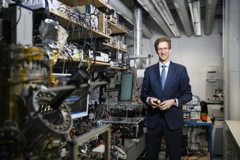 FAU physicist Peter Hommelhoff receives the Leibniz Prize