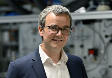 Towards entry "FAU-Professor Dr. Bastian Etzold erhält fünf Millionen Euro im Rahmen der Hightech Agenda Bayern zur Erforschung von Power-to-X-Technologien"