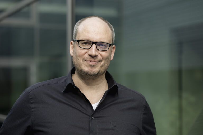 New Member Prof. Dr. Simon Thiele